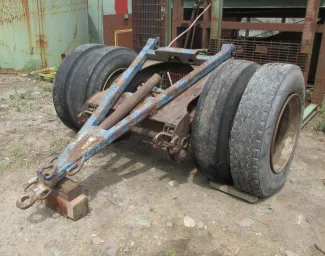 Single Axle Converter Dolly with Fifth Wheel Assembly
