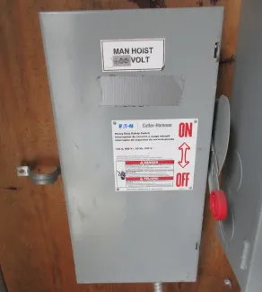 Desconectador Fusible Cutler Hammer de 100 amp