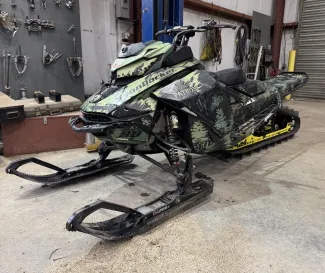 2017 Ski-Doo Summit X 850 Turbo Snowmobile
