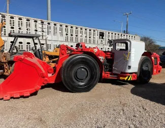 Sandvik LH410 7-Yard Scooptram