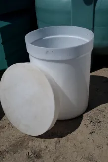 Vertical RK-80 Polyethylene Barrel Tank