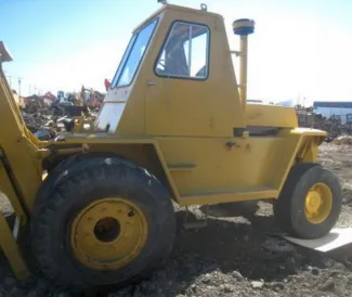 Caterpillar V180HR Rough Terrain Forklift