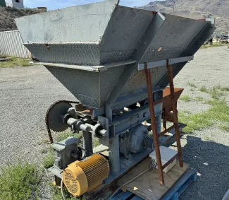 Shuffle Plate Hopper Feeder