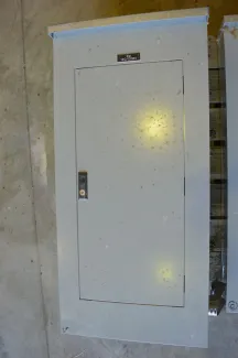 Panel de Cutler Hammer de 225 amp