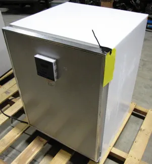 Fisher Scientific 146E Incubator