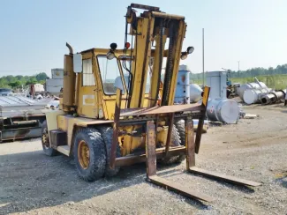 Elevadora Towmotor V225
