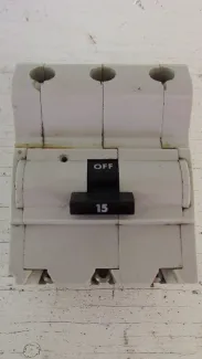 Federal Pioneer 3 Pole 15 Amp Bolt-on Breaker