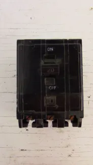 Square D 3 Pole 20 Amp Plug-in Breaker