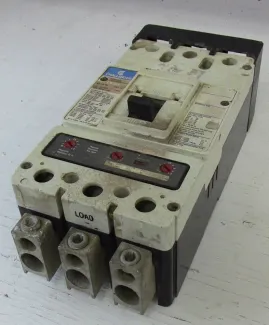 Challenger 3 Pole 400 Amp CK Breaker