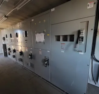 General Electric 5kV 7-Column MCC Panel
