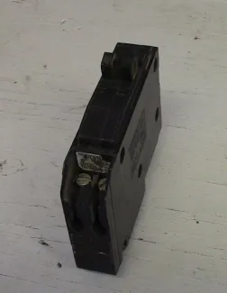Square D 1 Pole 15 Amp Tandem Push-in Breaker