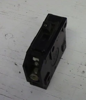 Crouse-Hinds 1 Pole 15 Amp Bolt-on Breaker