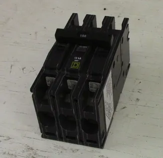 Square D 3 Pole 100 Amp Type Q0U Breaker