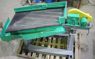 Deister 15S Concentrating Table