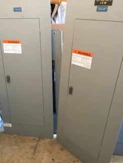 Panel de Interruptores Federal Pioneer de 225 Amp