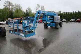 Genie Z 60-34 4WD Articulating Boom Lift