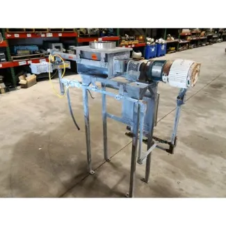Metalfab 2 in. SS Screw Feeder