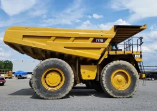 2001 CAT 777D Truck