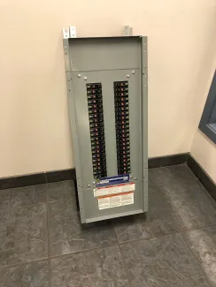 Panel de Mando Square D de 100 amp