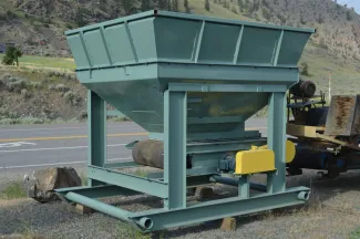 8 Yard Belt Feeder