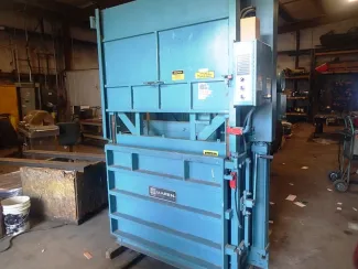 Maren Low-Profile Vertical Baler