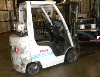 Montacarga TCM/Unicarrier del 2014