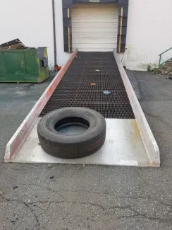 30 ft. Edge Of Dock Ramp