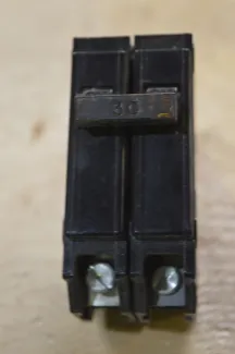 Disjoncteur CEB 2 pôles 30 A