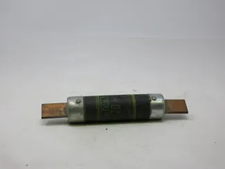 Fusible Cefco de 70 amperios y 250 voltios