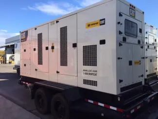 Générateur diesel CAT 350 kW 240/480 volts
