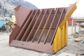 Stationary 10 x 7 Grizzly