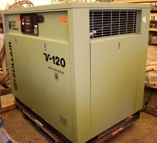 Sullair 224 CFM Rotary Screw Air Compressor