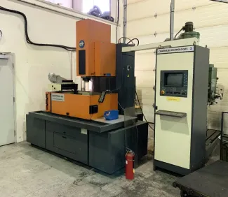 Roboform 400 CNC Die Sinking EDM Machine