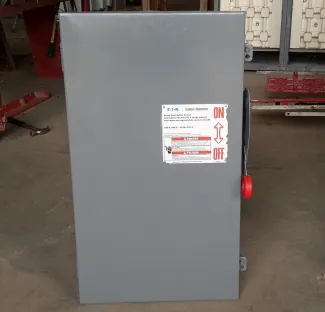 Cutler-Hammer 200 Amp Disconnect